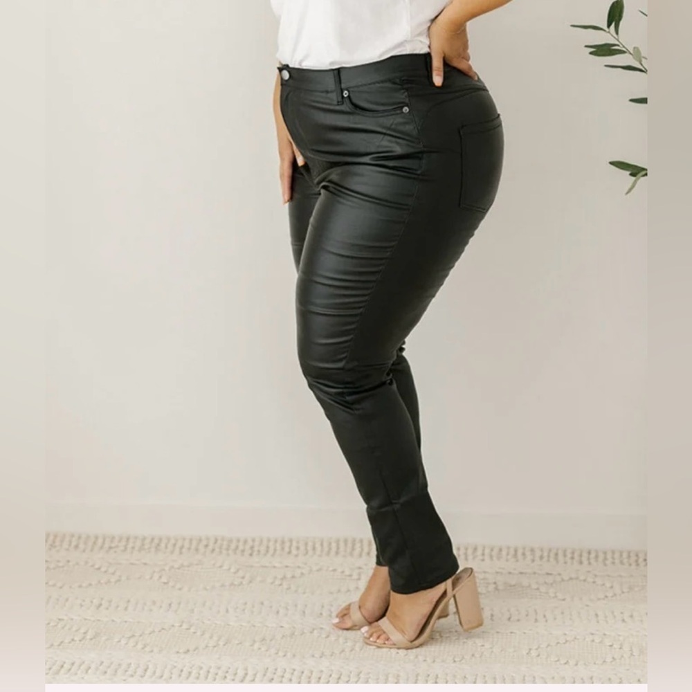 ABERCROMBIE & FITCH Black Faux Leather Trousers